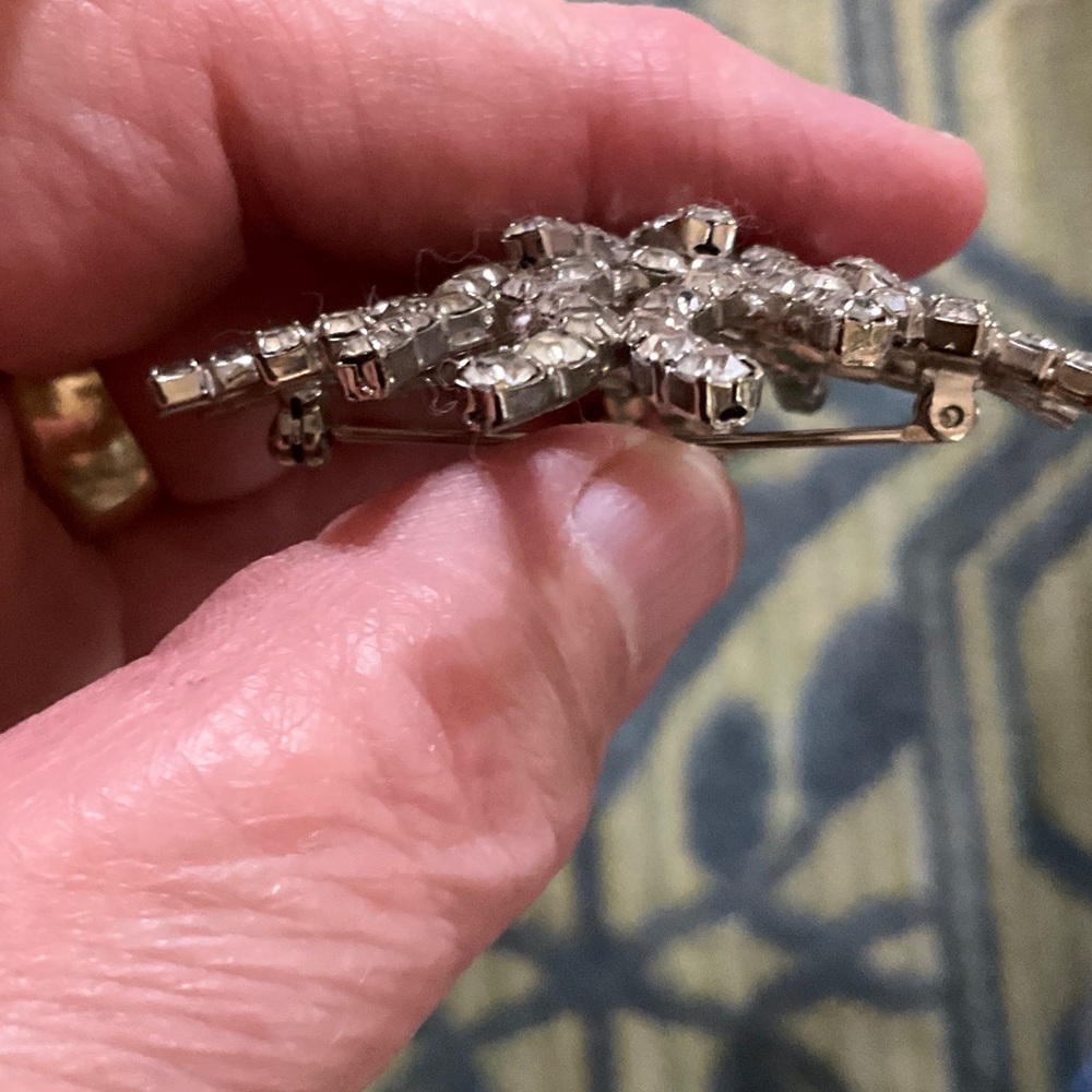 Vintage Rhinestone Brooch - Picture 6 of 6